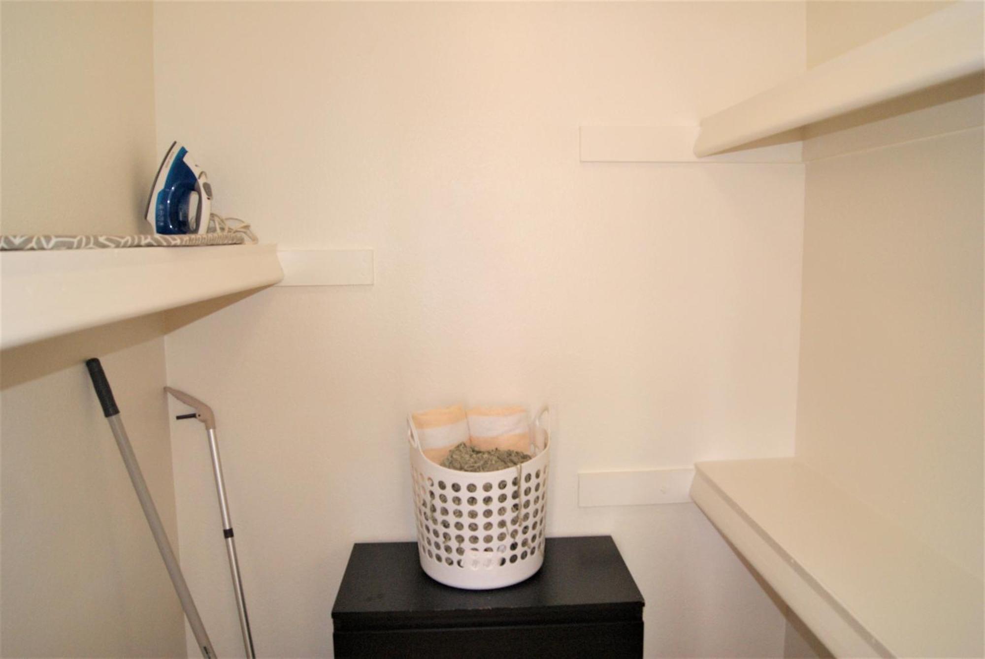244 Fully Furnished 1br Suite-pet Friendly