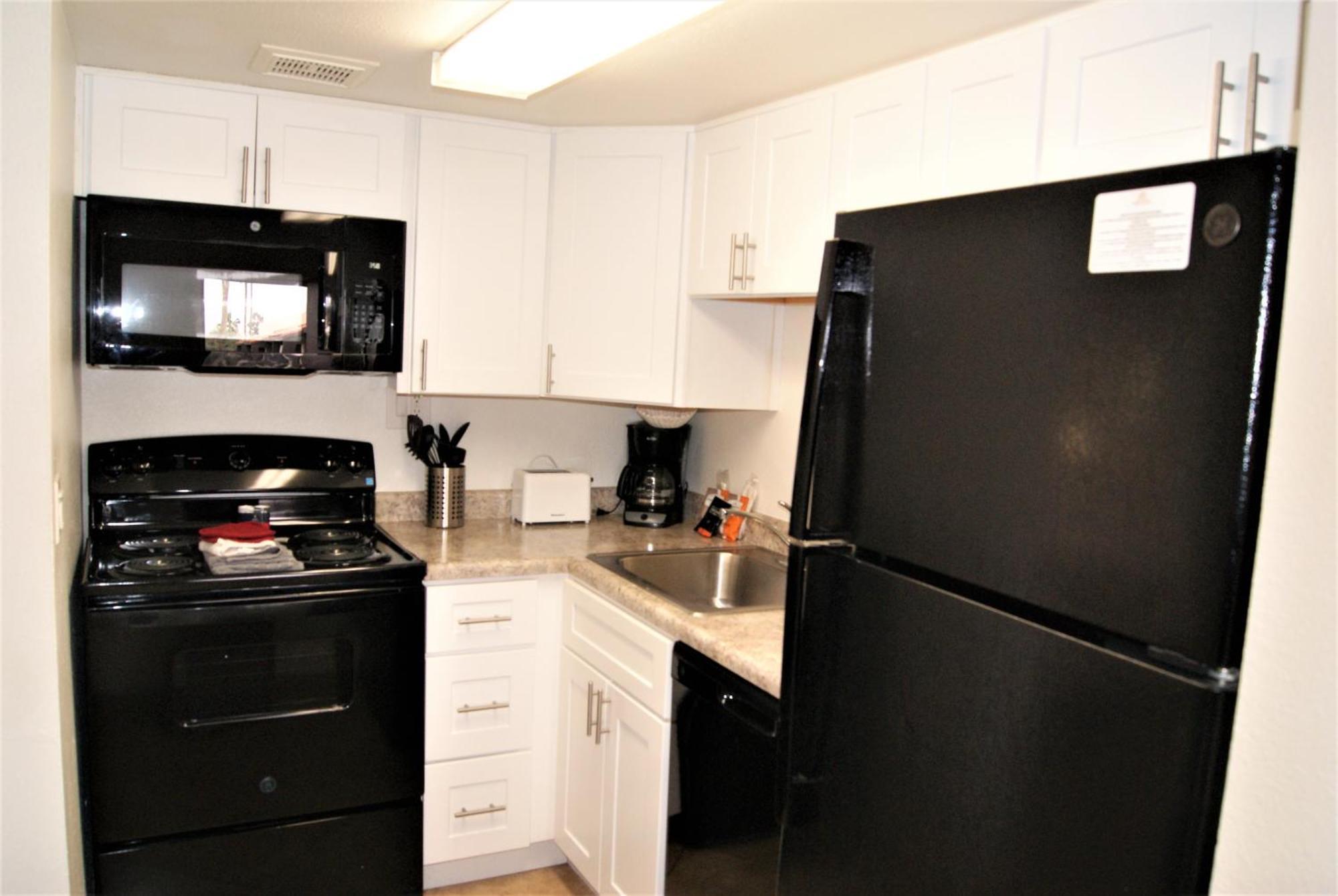Apartment 244 Fully Furnished 1br Suite-pet Friendly